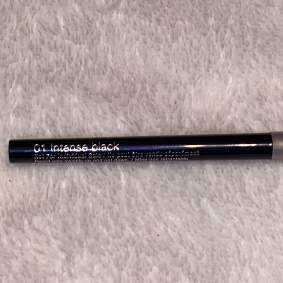 Clinique fan favorites (sample sizes) - Picture 7 of 16